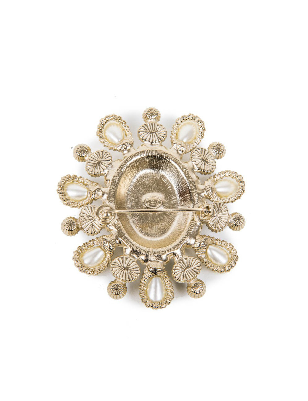  CHANEL brooch Paris Cuba in gilded metal and pearls