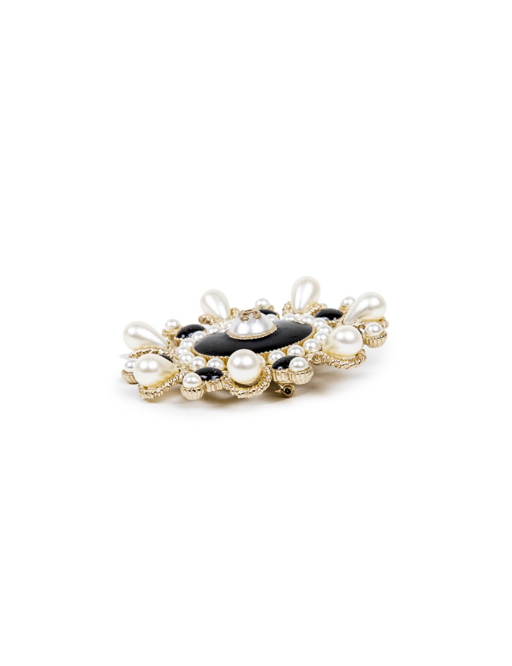  CHANEL brooch Paris Cuba in gilded metal and pearls