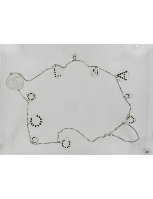 Sautoir CHANEL en plexi