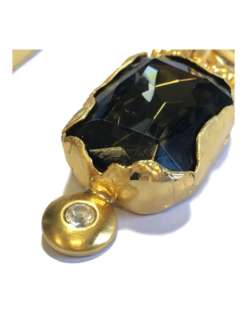 GIANFRANCO FERRE Vintage clip-on earrings in gilded metal, faceted stone and brilliant