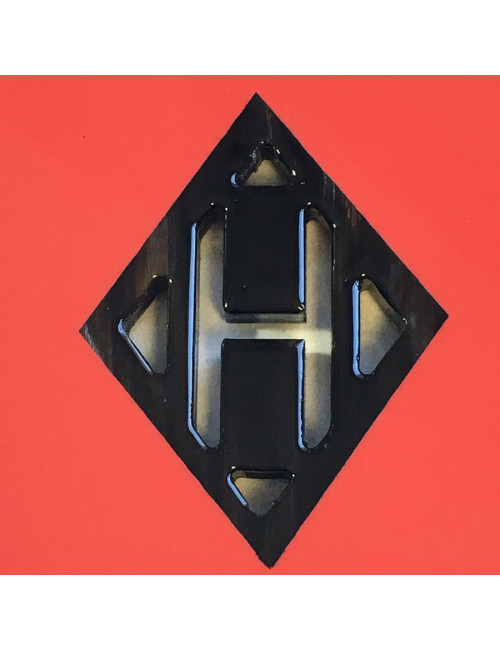 Pendentif HERMES Kuartz' 'en bois laqué rouge et corne de buffle