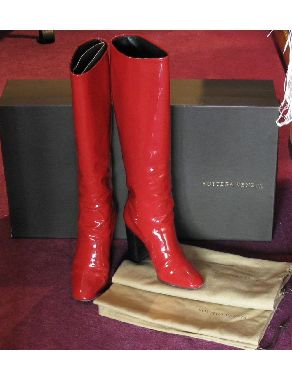 Bottes BOTTEGA VENETA T37.5 cuir vernis rouge