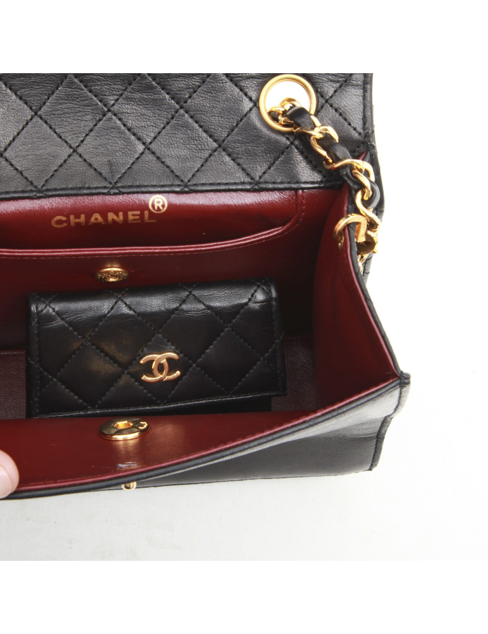 CHANEL bag with its wallet in blue night smooth leather