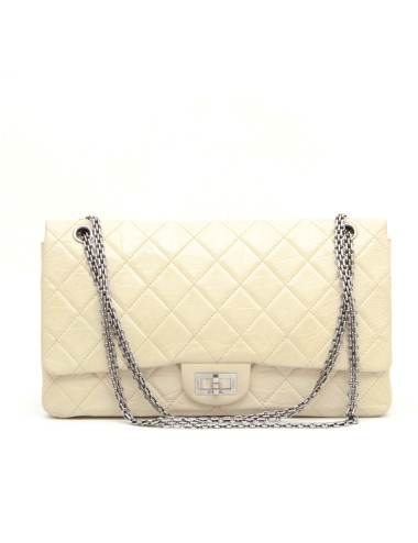 Sac maxi jumbo C HANEL en cuir vieilli beige