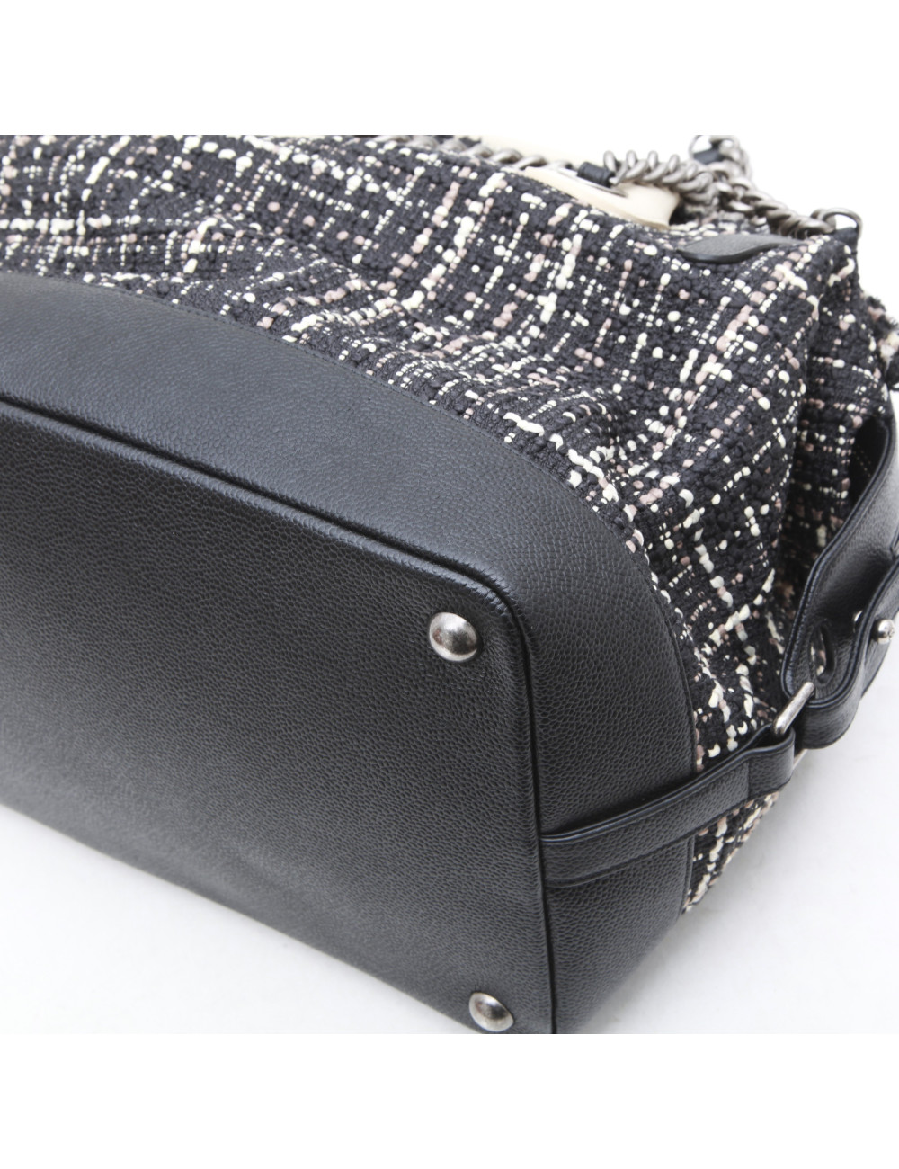 Sac CHANEL en tweed customisé 