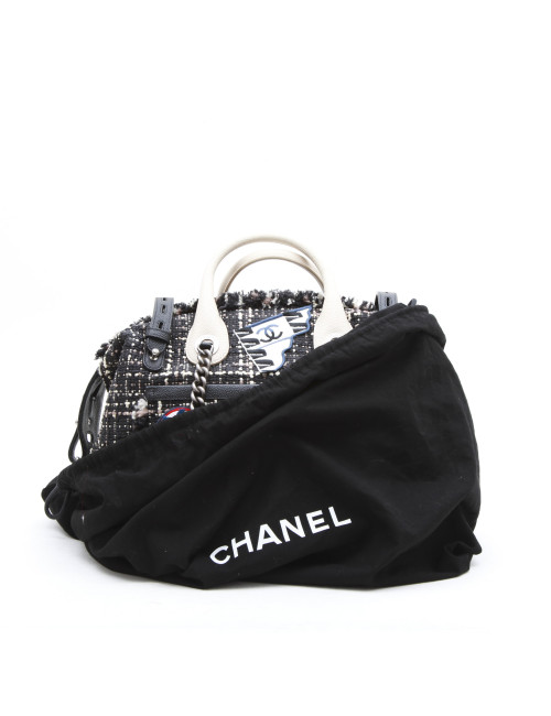 Sac CHANEL en tweed customisé 