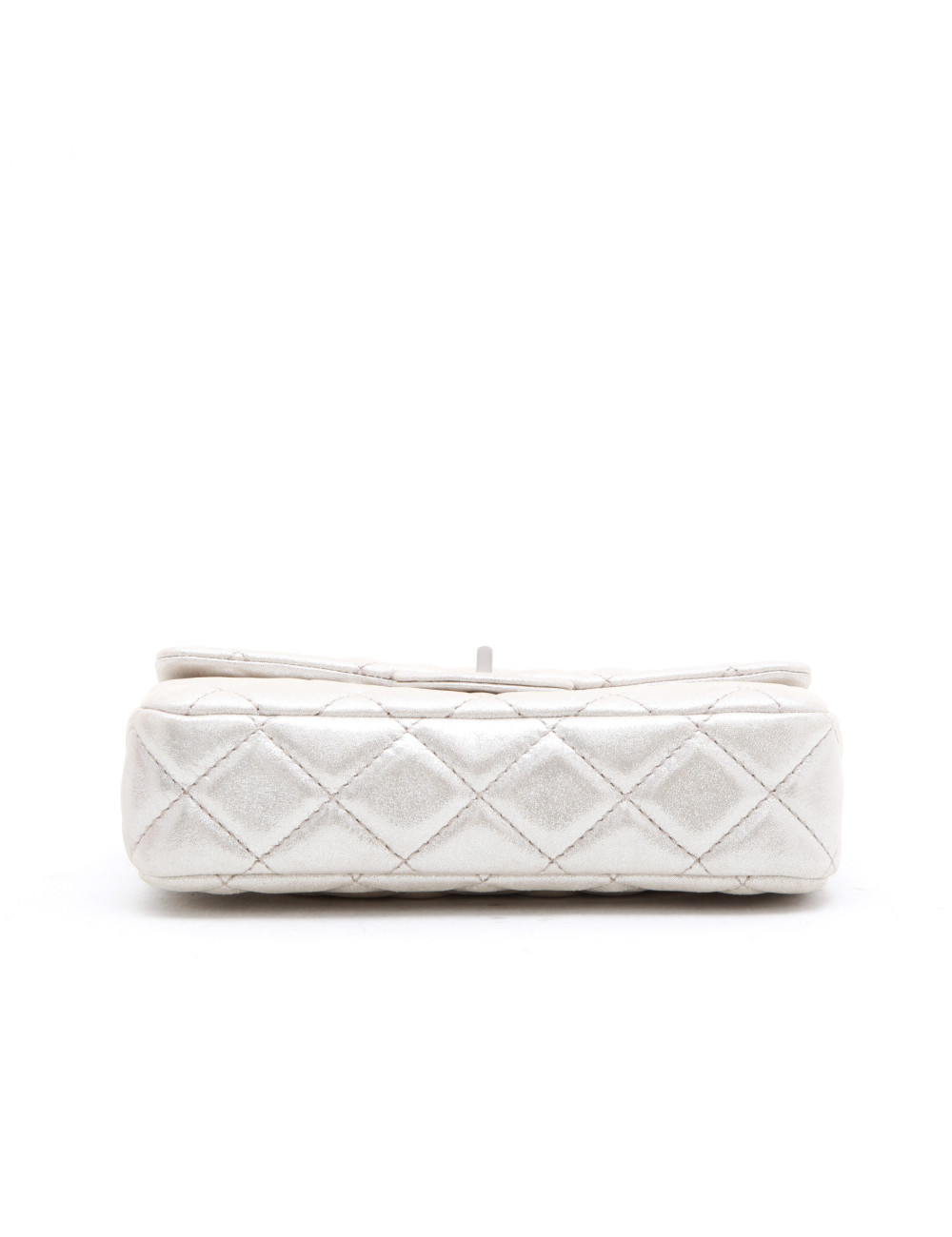 CHANEL evening clutch in silver lamé leather