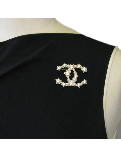 Broche Chanel dorée et nacrée