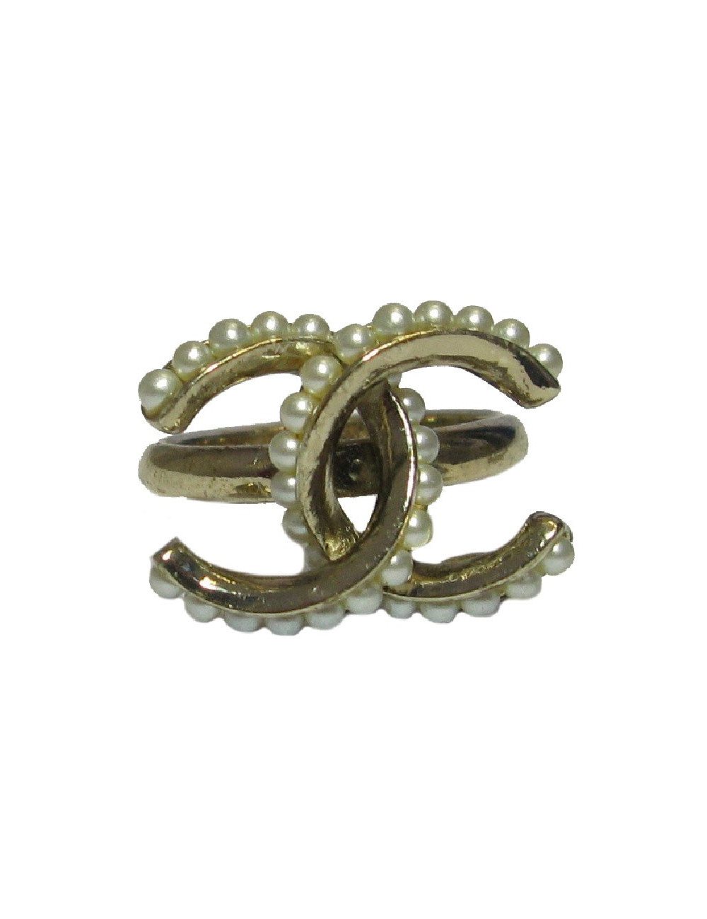 CHANEL CC ring in gilded metal and pearly beads