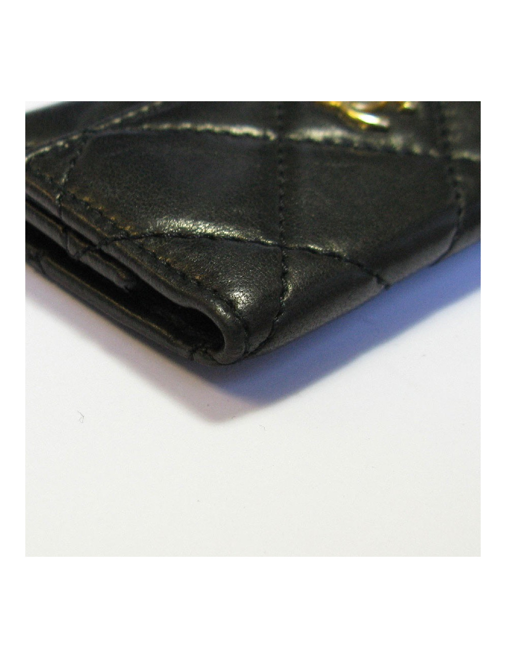 Porte clefs CHANEL cuir matelassé noir