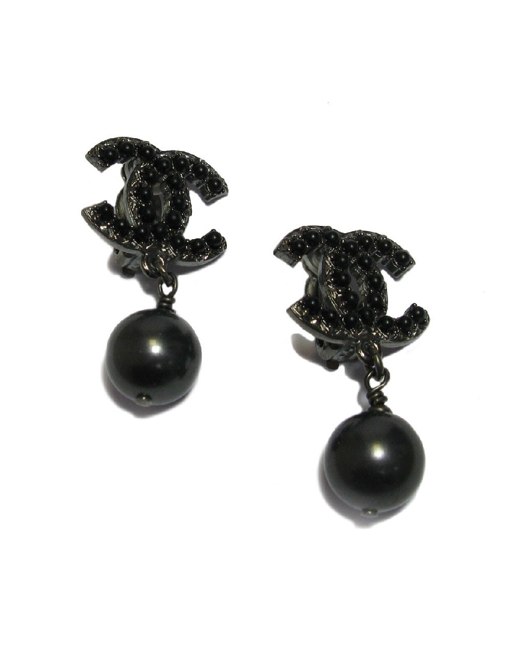 Boucles d'oreilles clips Chanel perles noires
