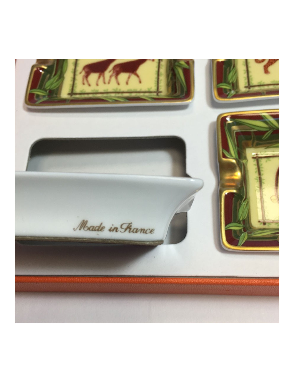 4 Mini cendriers HERMES en porcelaine motif animalier