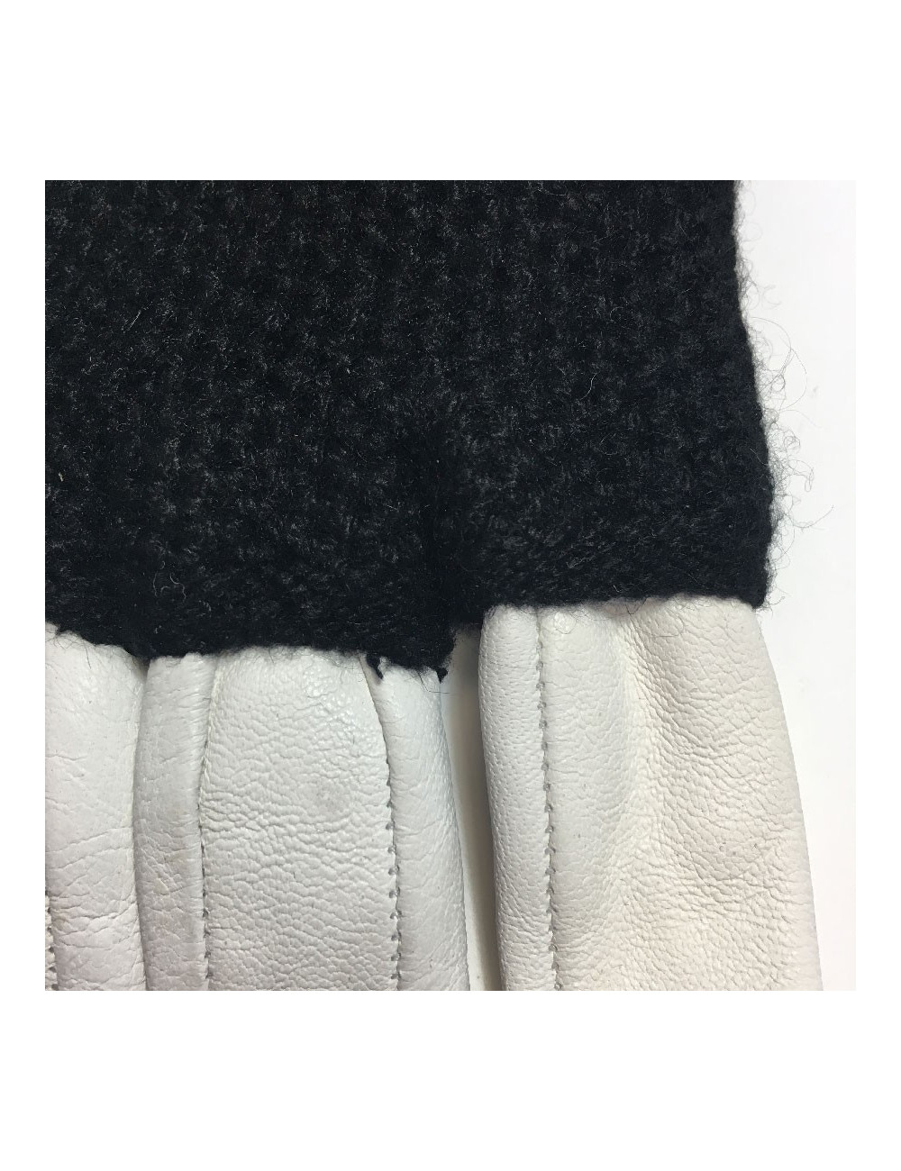 CHANEL long gloves in white leather and black cashmere size 7.5