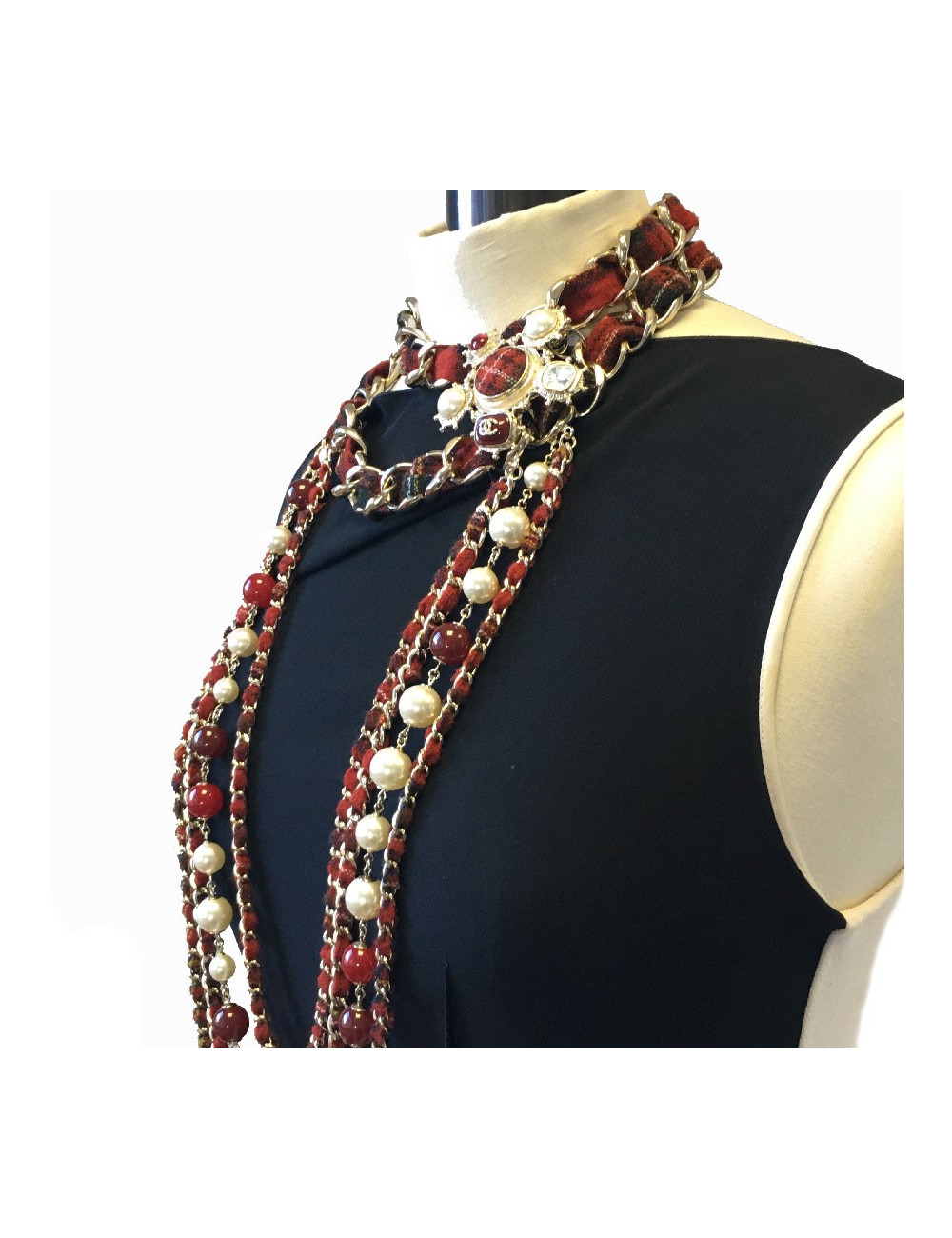 Sautoir CHANEL "Paris-Edimbourg" en tweed rouge