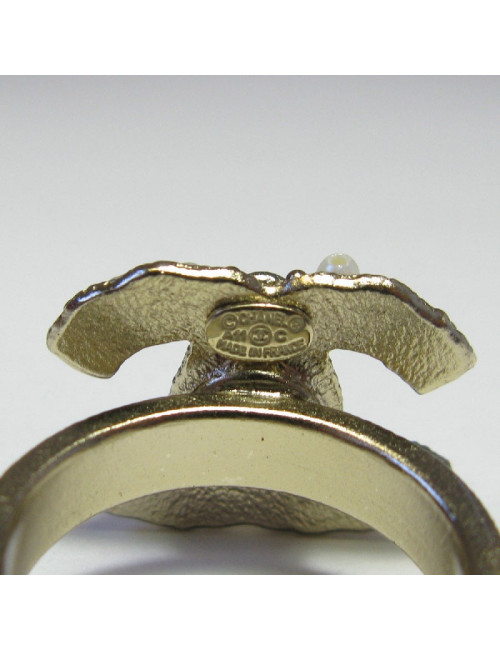 Bague CHANEL CC T53 en métal doré, perles et résine pailletée