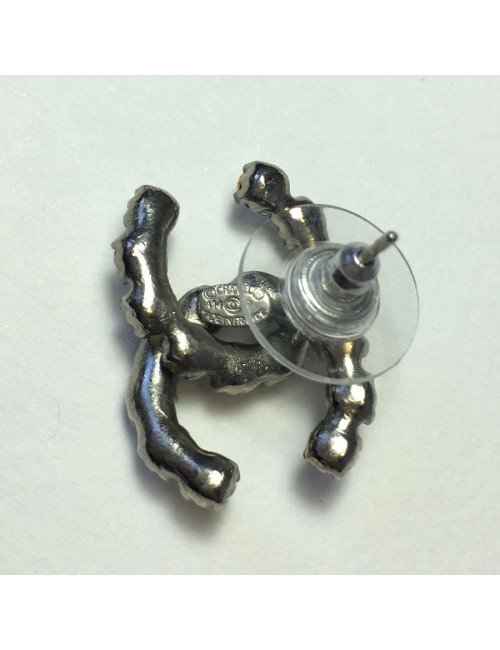 Boucles d'oreilles clous CHANEL CC strass