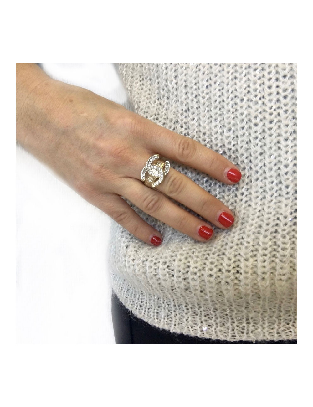 Bague CHANEL CC T54 en métal doré et strass