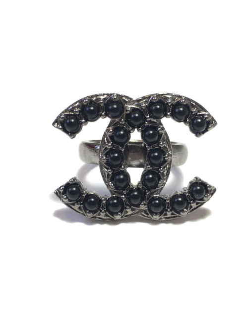 Bague Chanel CC perles noires