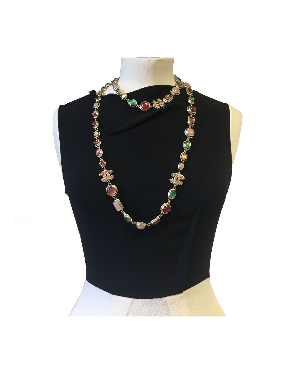 Sautoir CHANEL en métal doré et cabochons en résine multicolore