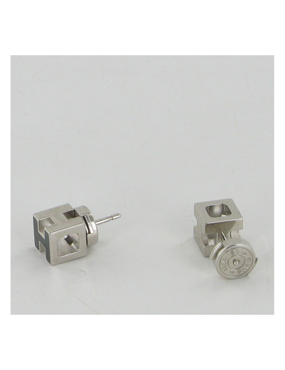 Boucles d'oreilles HERMES cage argent et email noir