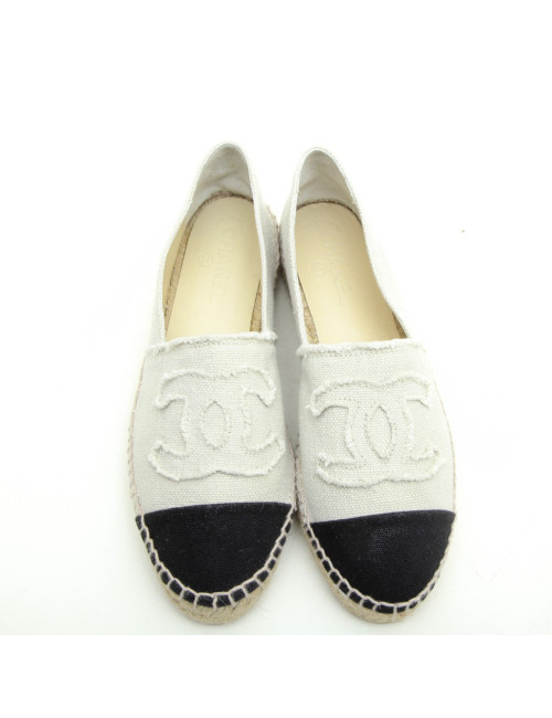 CHANEL Espadrilles in Black and Beige Two-Tones Canvas Size 40FR