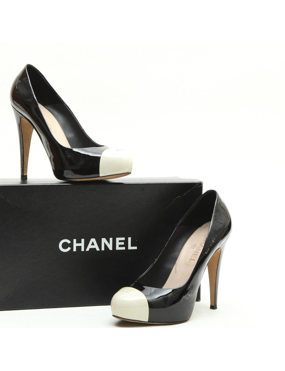 Escarpins T 40 CHANEL Compensés bicolores