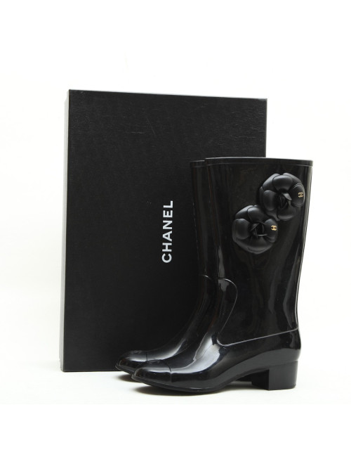 Bottes de pluie CHANEL avec camélias