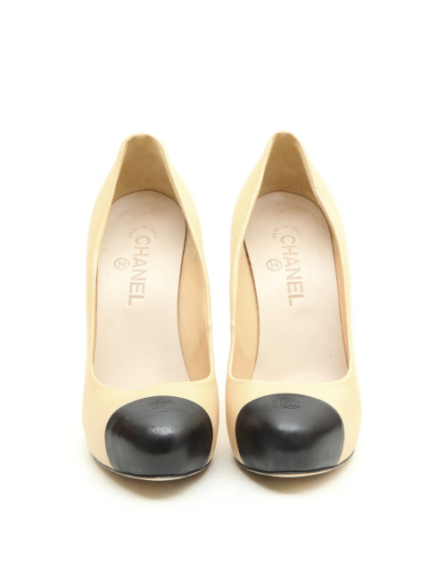 Escarpins T 39.5 CHANEL bicolores