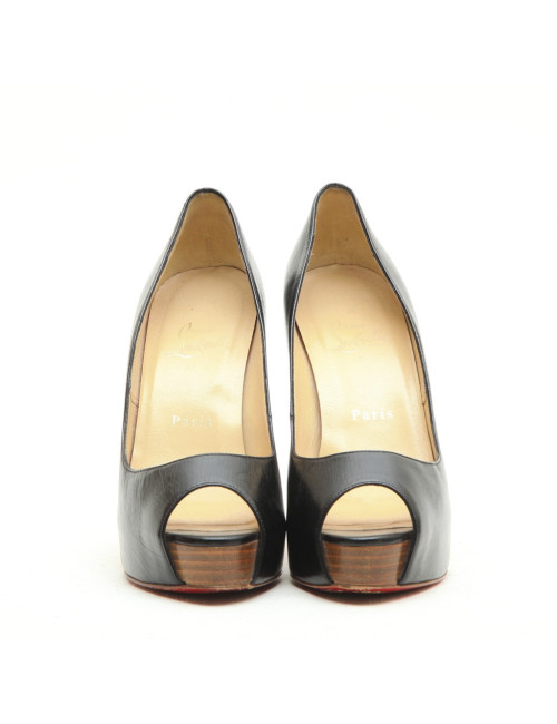 CHRISTIAN LOUBOUTIN T 38 high heels sandals in black lambskin