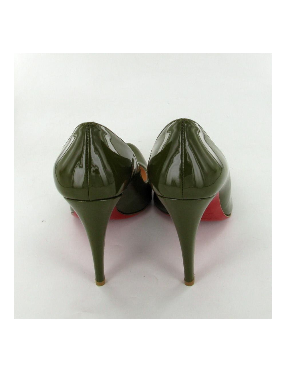 LOUBOUTIN T39 cuir vernis vert