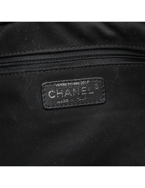 Sac cabas CHANEL en cuir grainé noir