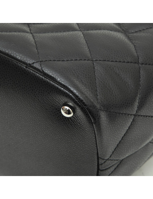 Sac cabas CHANEL en cuir grainé noir