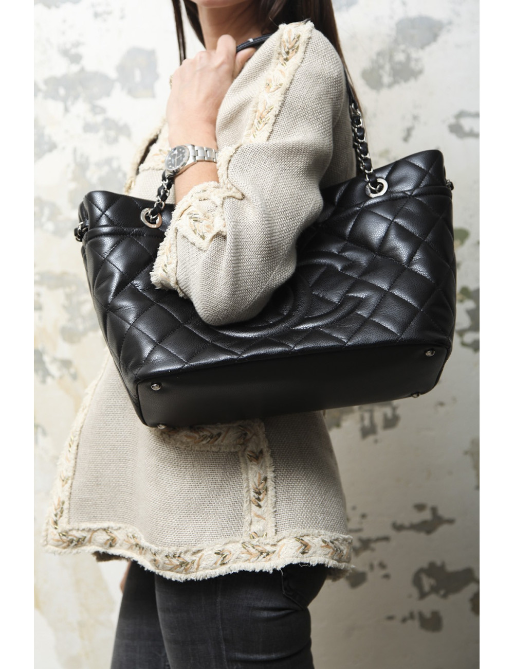 sac cabas CHANEL cuir graine noir