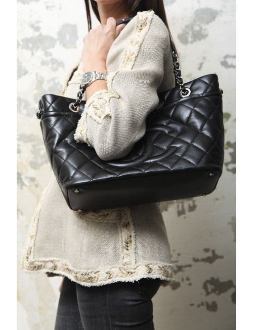 Sac cabas CHANEL en cuir graine noir