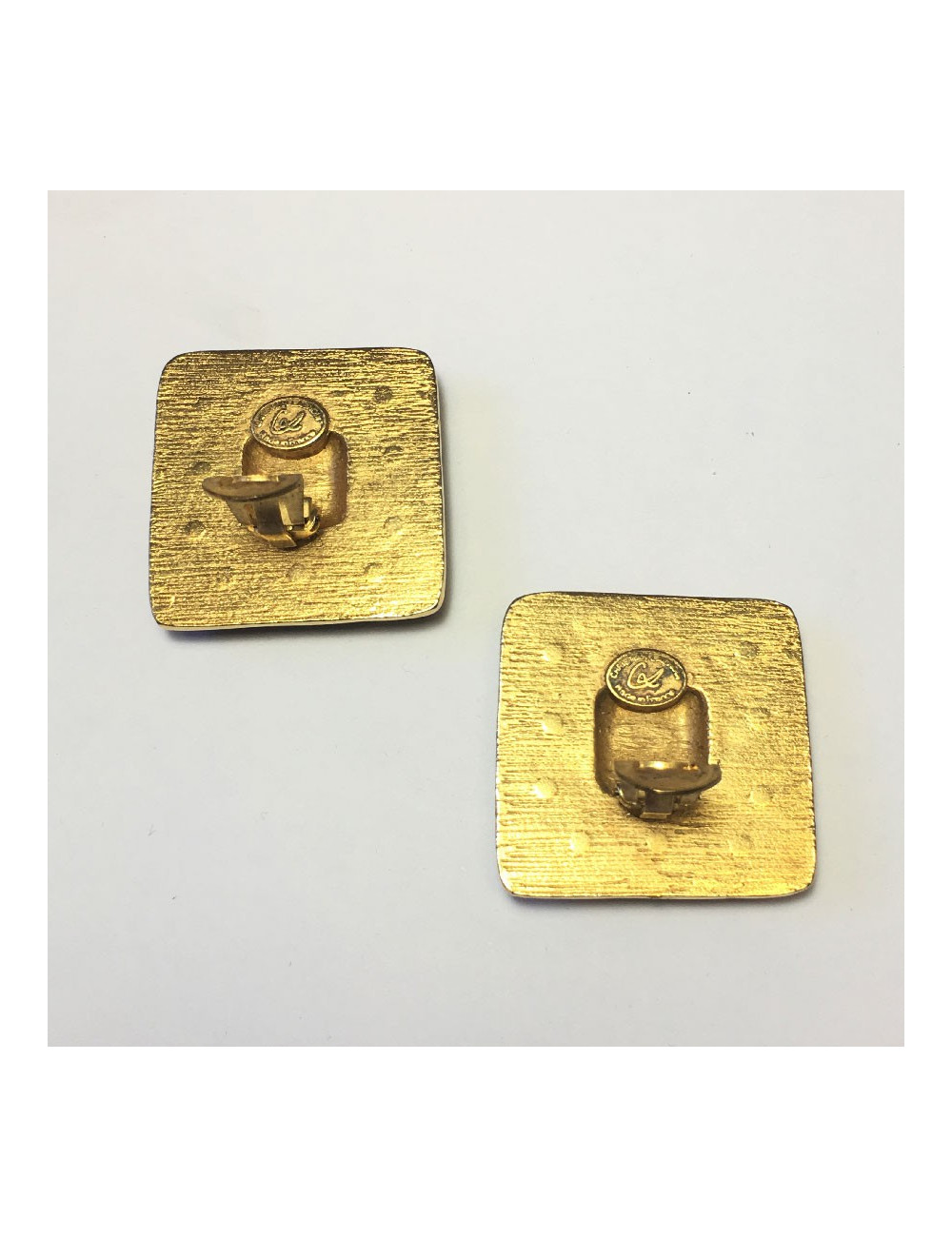 Boucles d'oreilles Clips CHRISTIAN LACROIX en métal doré 
