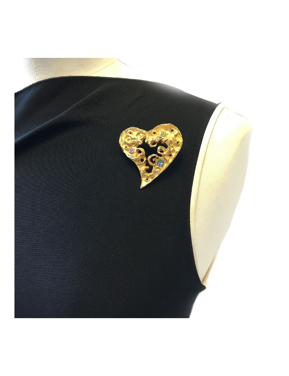 Broche CHRISTIAN LACROIX "Coeur" doré strass