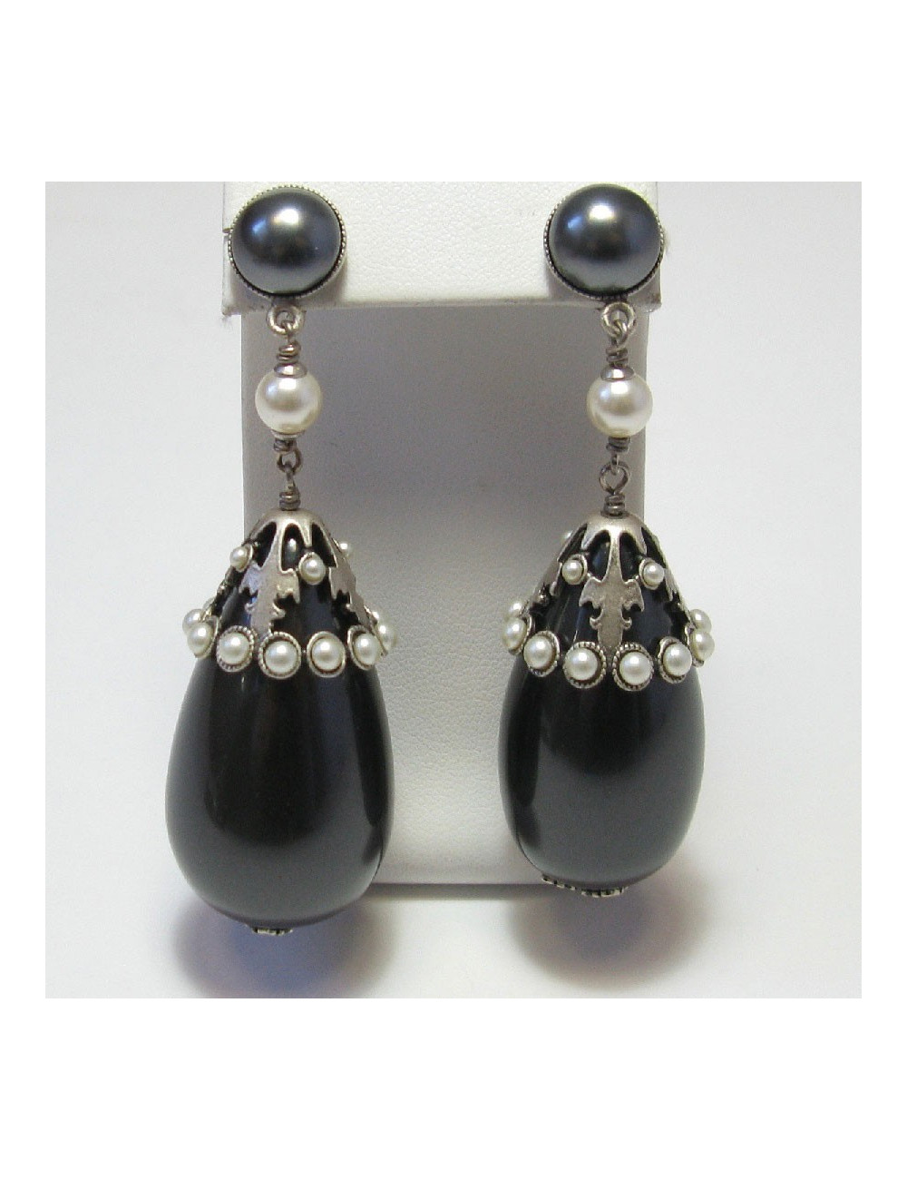 CHANEL gray pearl clip on earrings with silver metal set with white pearls