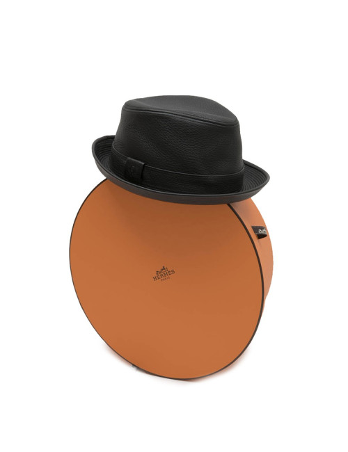 HERMES  hat in black taurillon clémence leather size 58