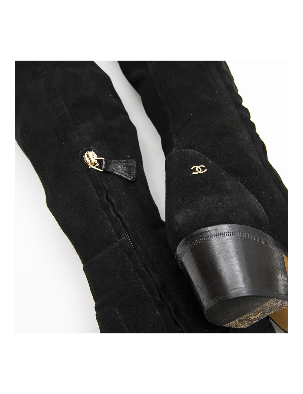 CHANEL T 38.5 thigh boots in black suede calfskin 