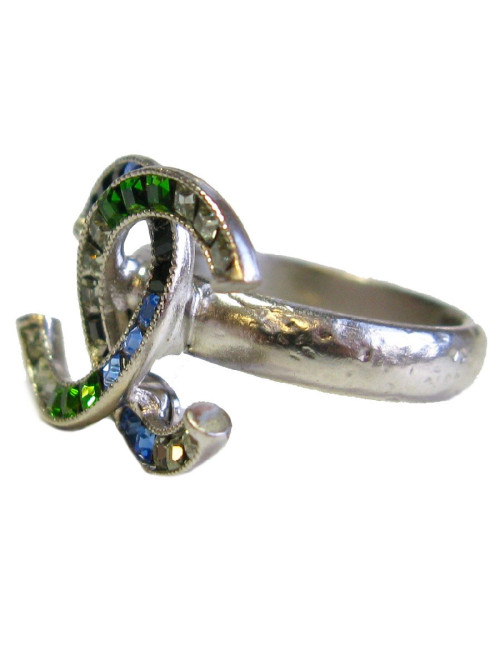 Bague CHANEL CC T50 en métal argenté et strass bleu et vert