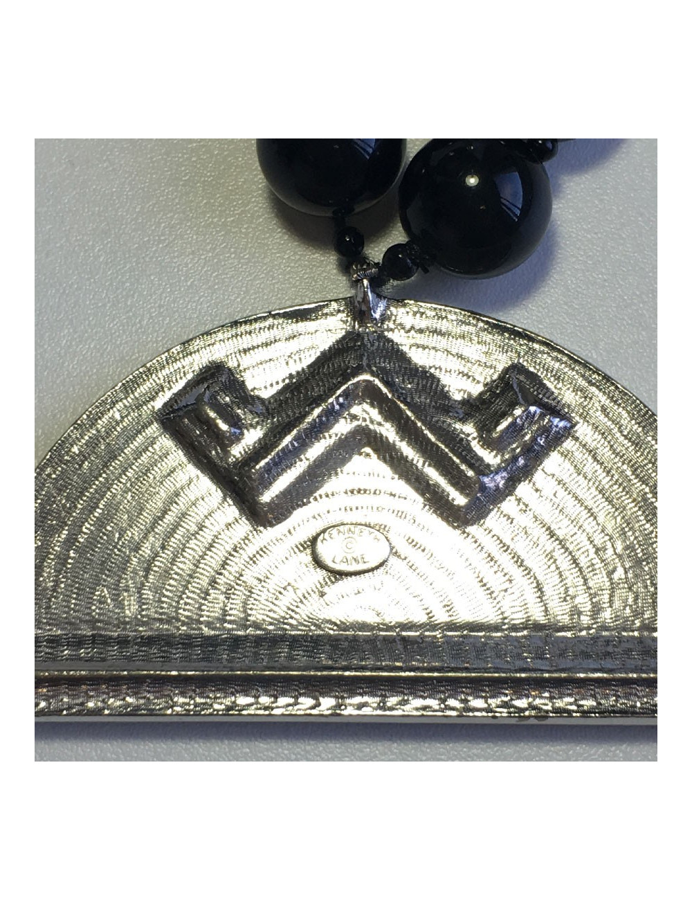 Sautoir KENNETH J LANE perles noires et strass