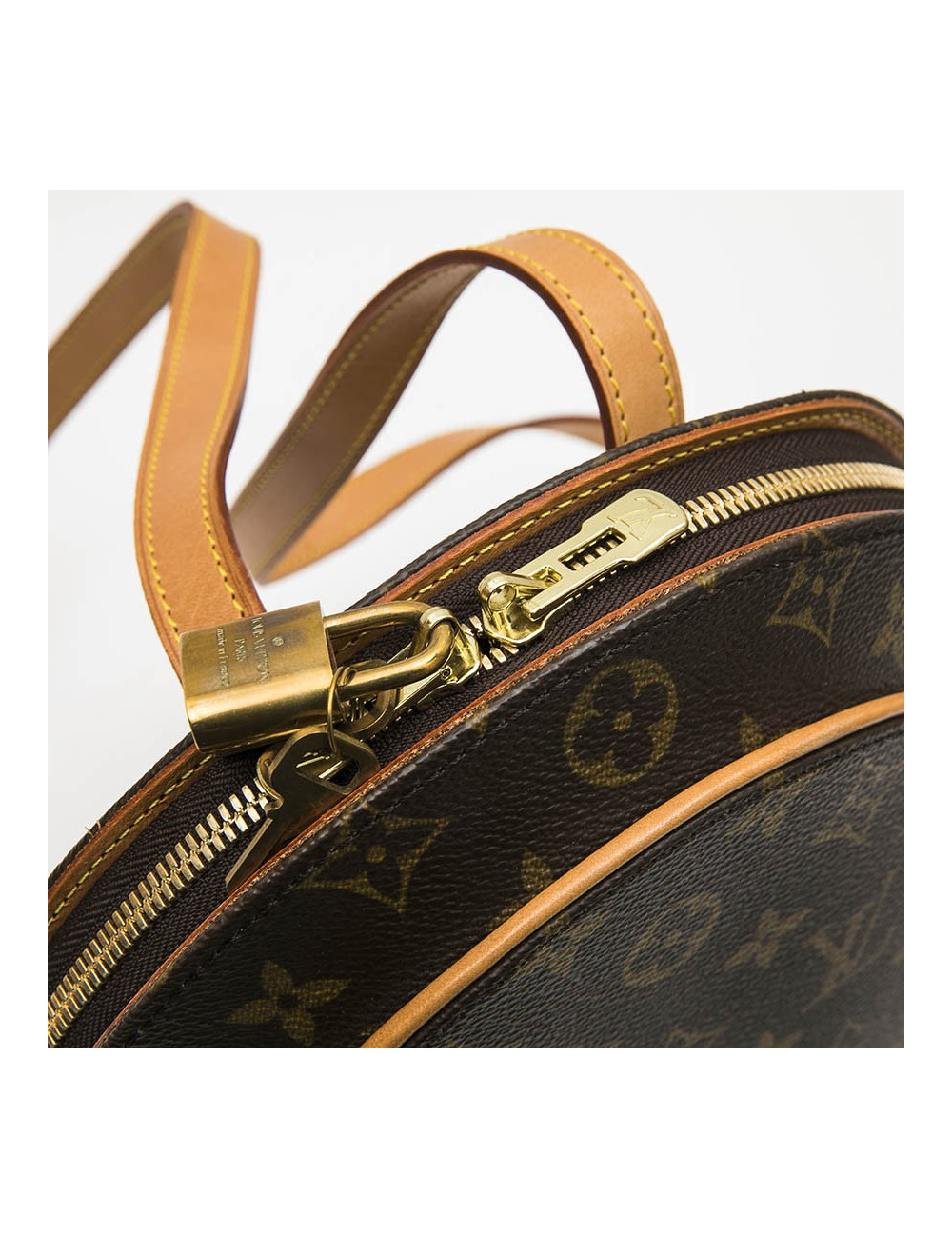 LOUIS VUITTON backpack in brown monogram canvas