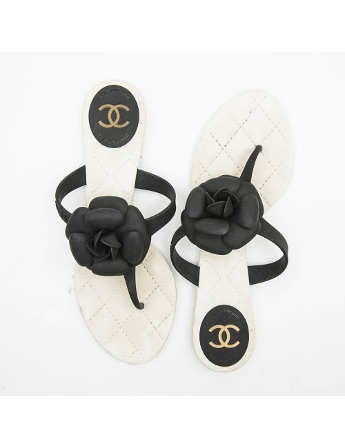 Tongs t 38 CHANEL avec camélias