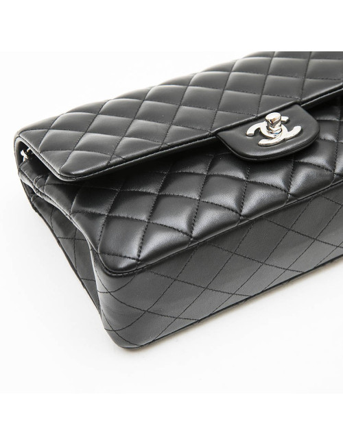 Sac CHANEL Timeless en cuir d'agneau matelassé noir