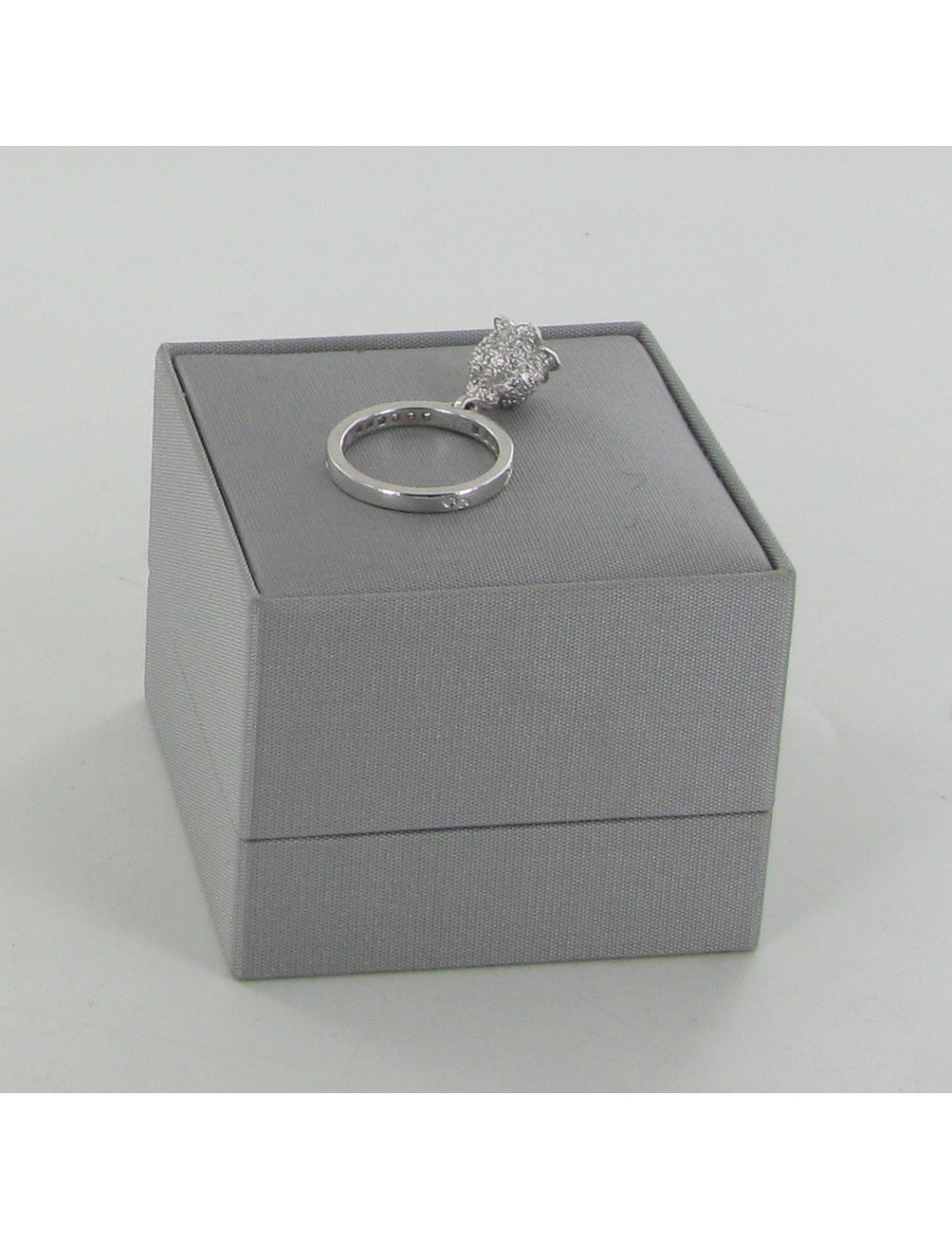 Bague "Muguet" Dior en or blanc