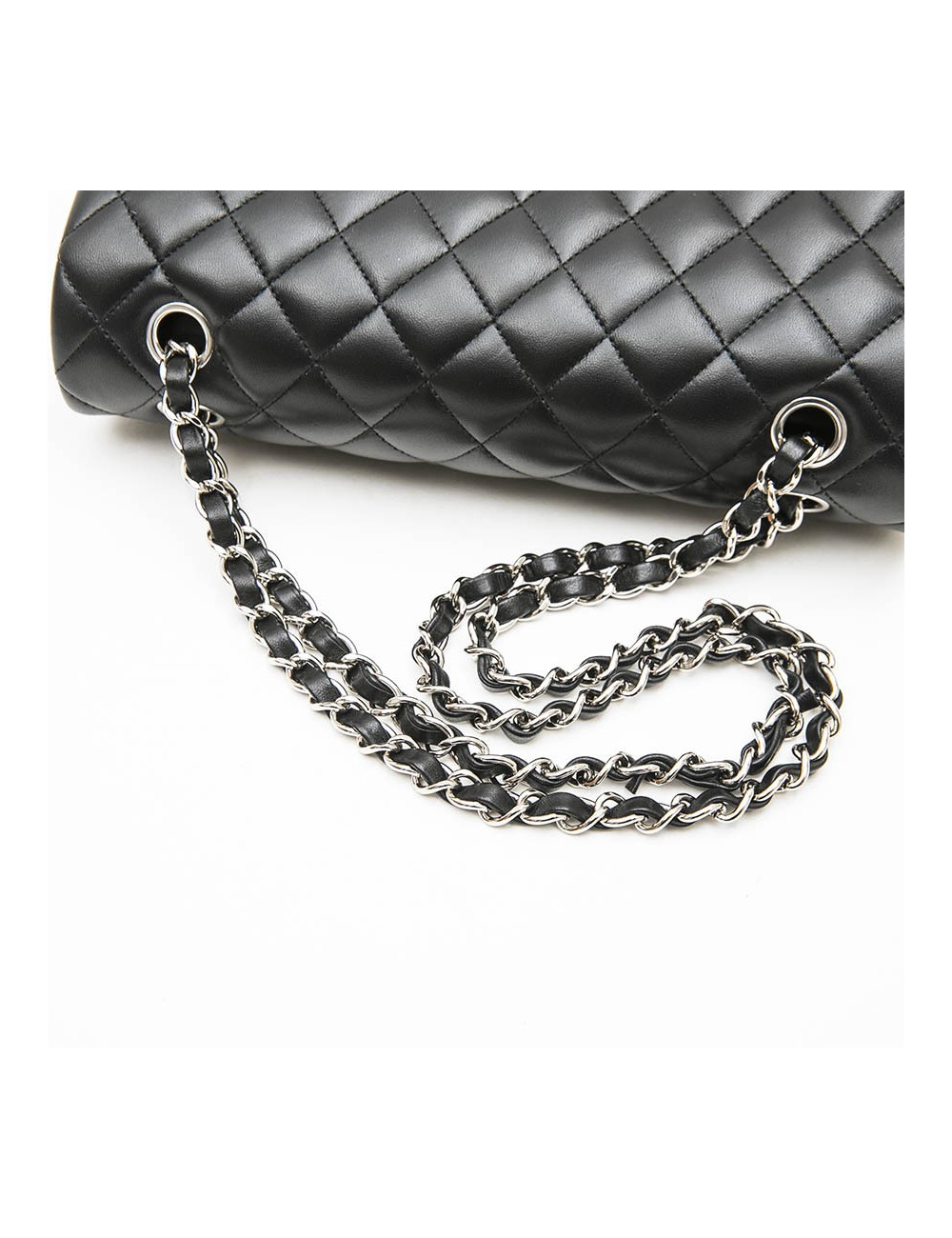 Sac CHANEL Timeless en cuir d'agneau matelassé noir