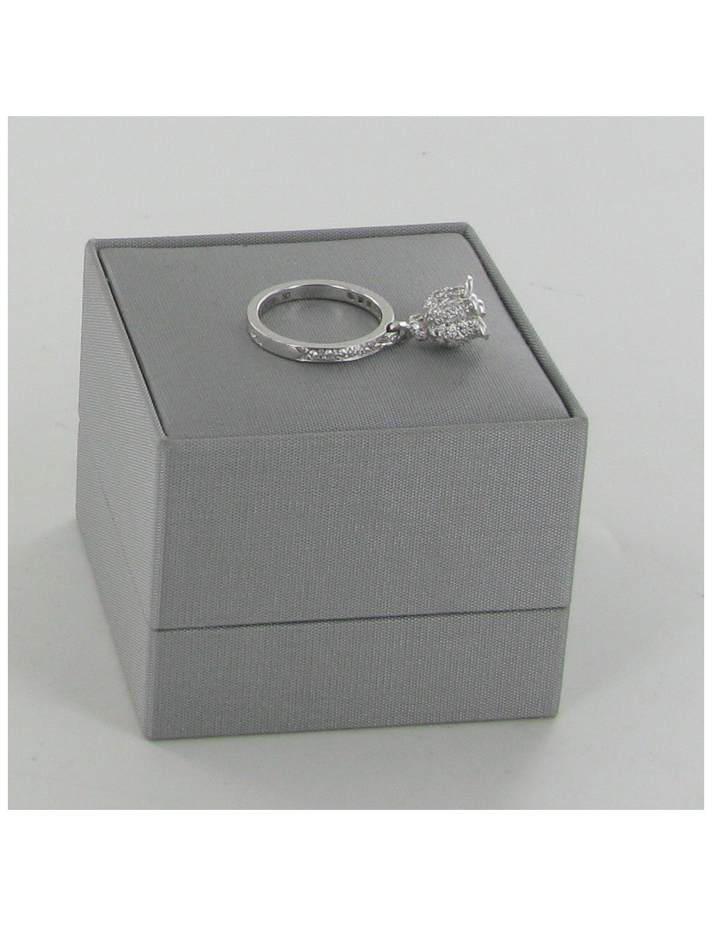 Bague "Muguet" Dior en or blanc