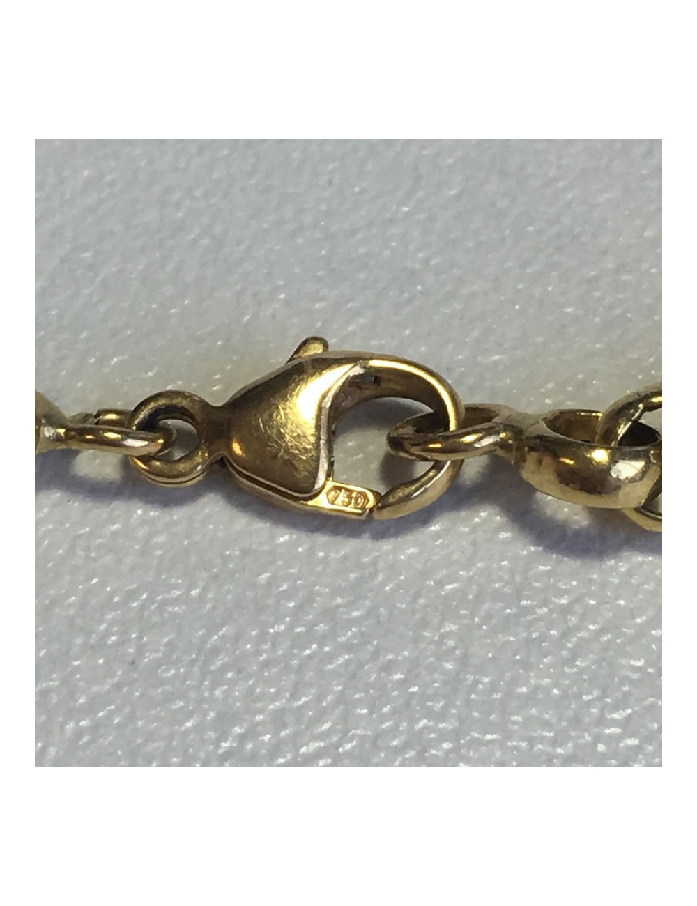 Collier CHANEL vintage chaîne en or et pendentif en métal doré   