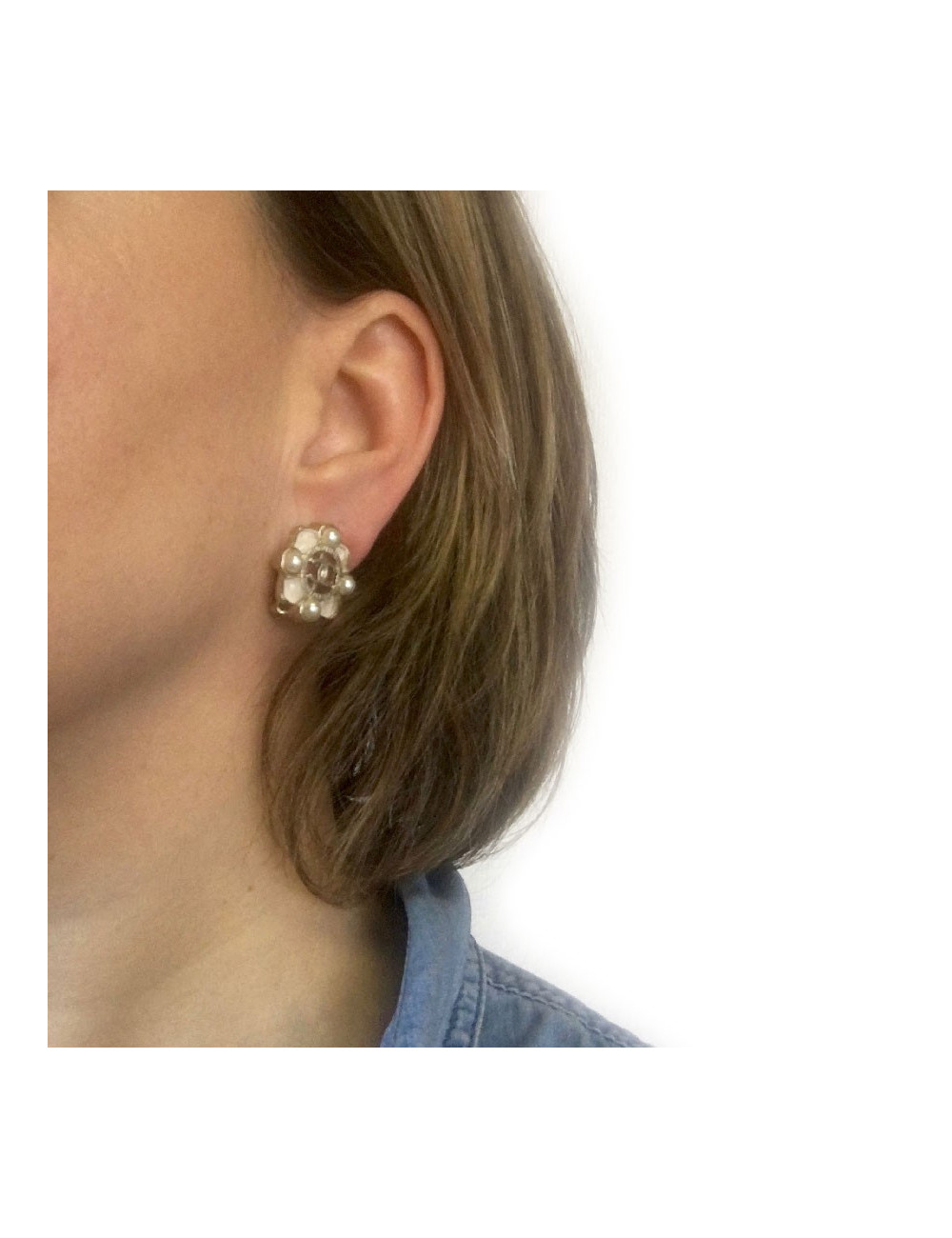 CHANEL stud earrings in gilded metal, ivory resin and pearl beads