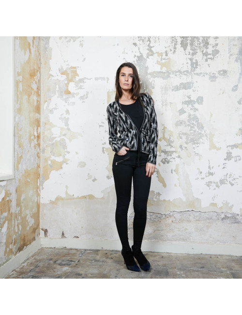 Gilet long  t 36 CHANEL en cachemire noir ET BLANC